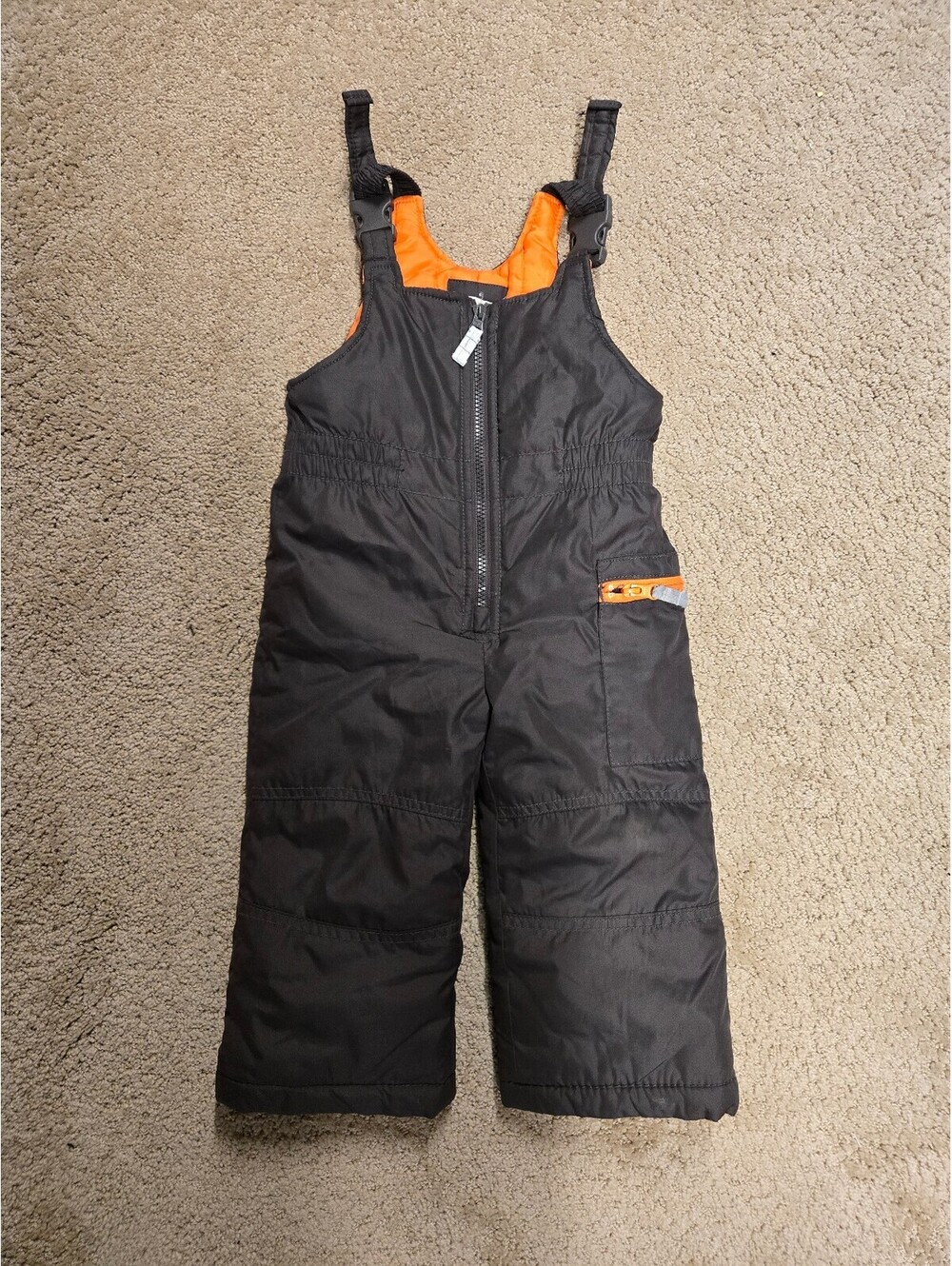 Kids snow suit